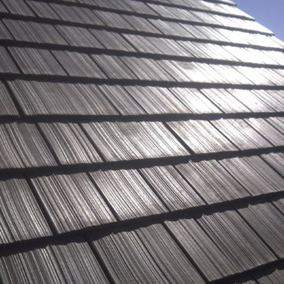 Residential roofing work during installation