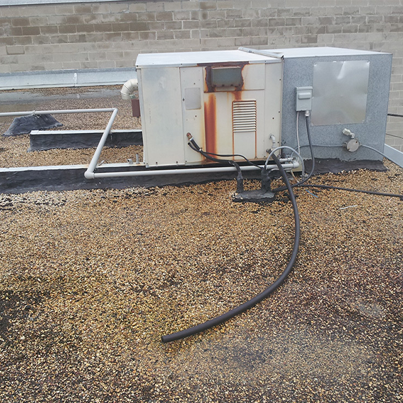 Roof insulation before restoration
